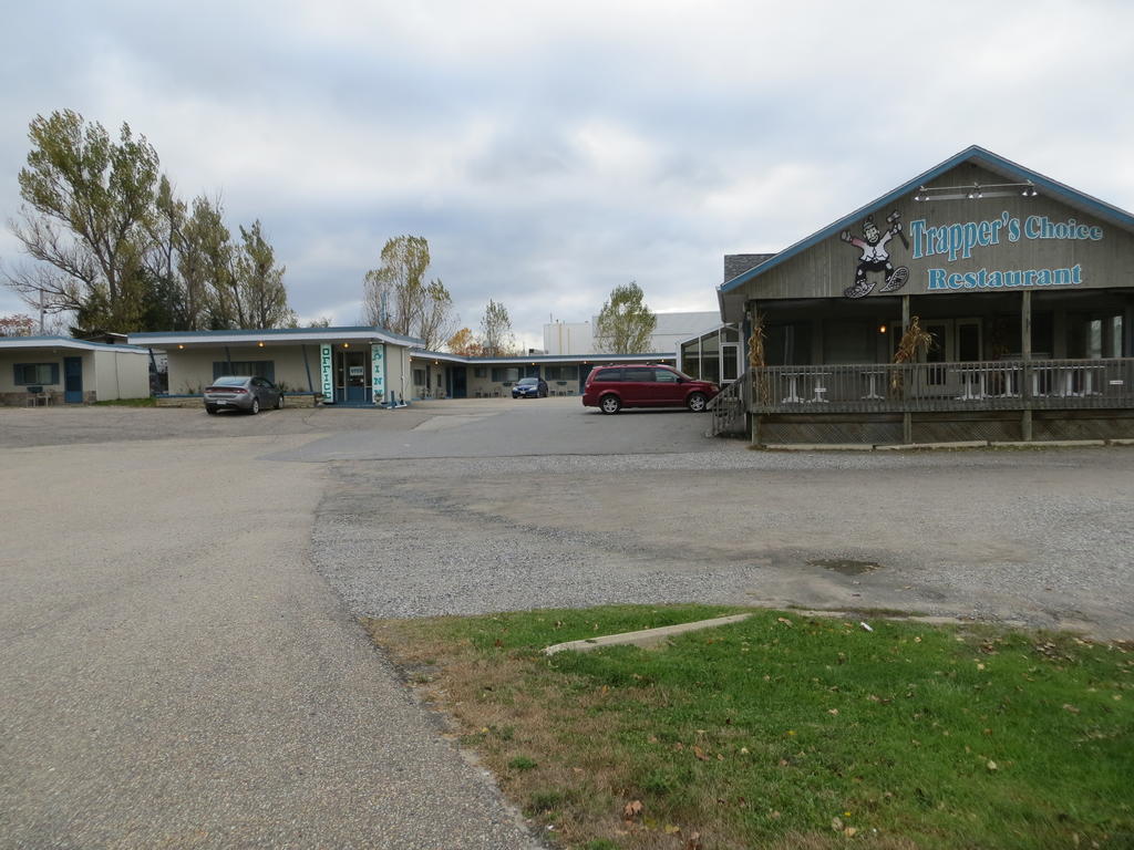 Trapper'S Choice Inn & Restaurant Parry Sound Exterior foto